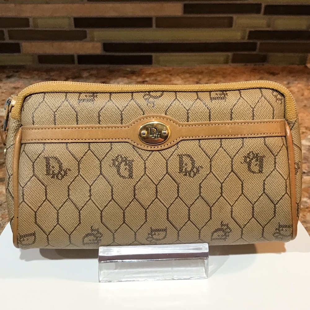 DIOR Honeycomb PVC Leather Cosmetic Bag 💛